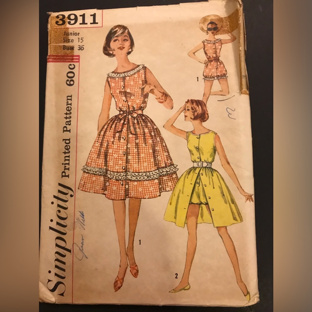 Junior 15 Simplicity Vintage (used) Pattern 3911
